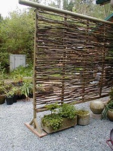 wattle fencing screen