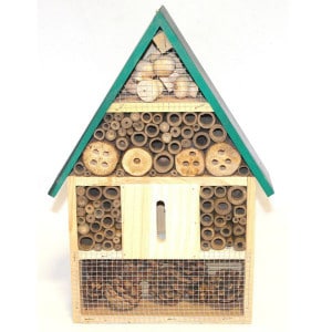 Bug box for nesting and hibernation box