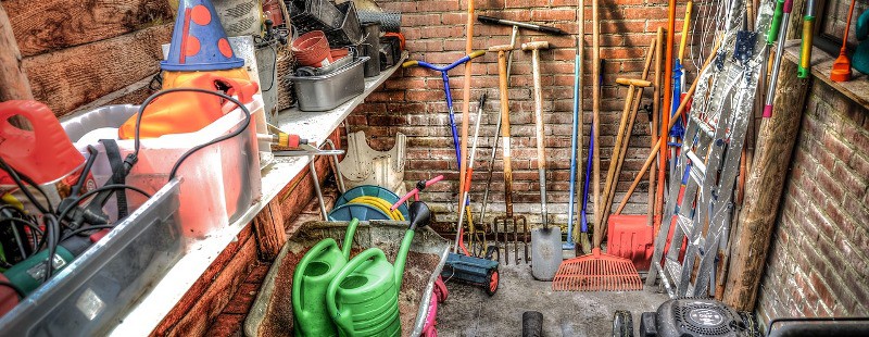 How to properly maintain your garden tools