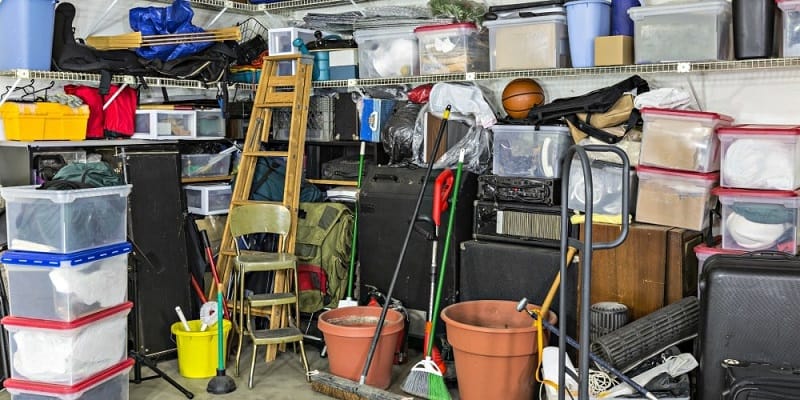 How to clean your garage efficiently and tools for the job