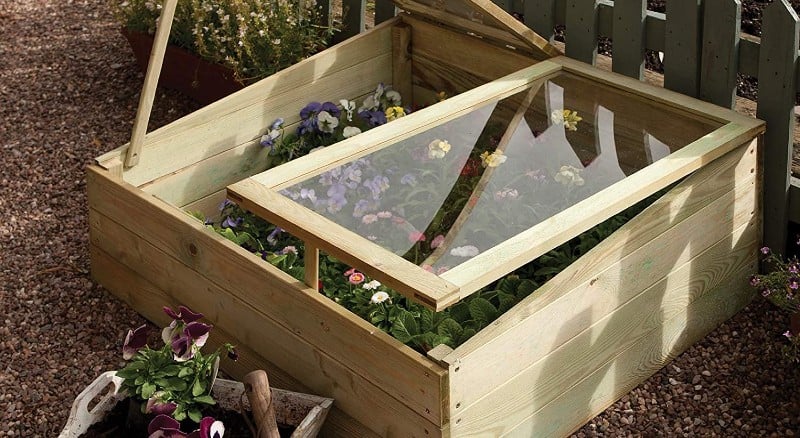 In this guide, we compare 8 of the best cold frames which include both wood and aluminium models to see how they compare when protecting plants.