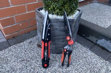 Best topiary shears being tested and review