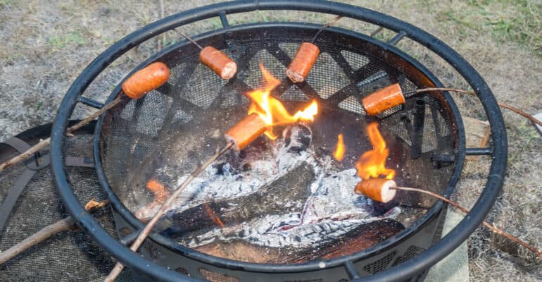 Some of the best fire pits for cooking and which models we recommend and why