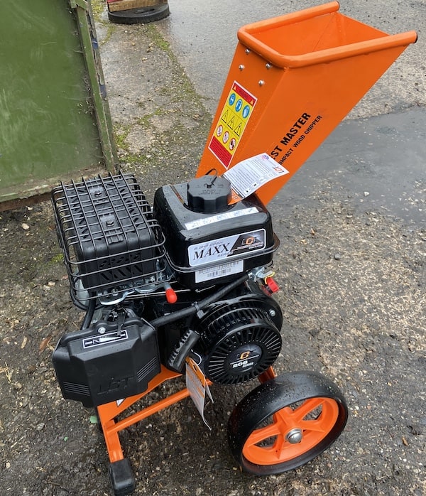 Top 5 Best Wood Chippers for UK Buyers Tested and Reviewed