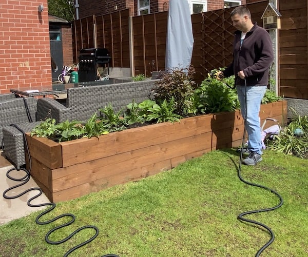 Testing HmiL-U Garden Hose in garden to see how it performs