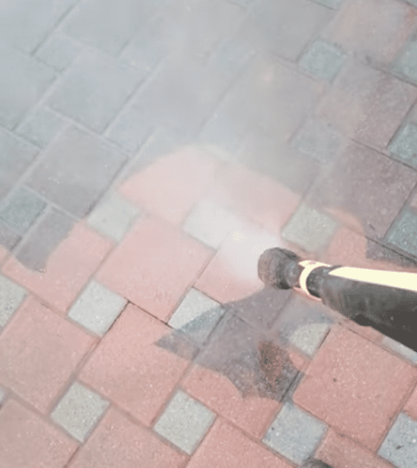 Cleaning patio using Karchwer k7 and dirt buster lance