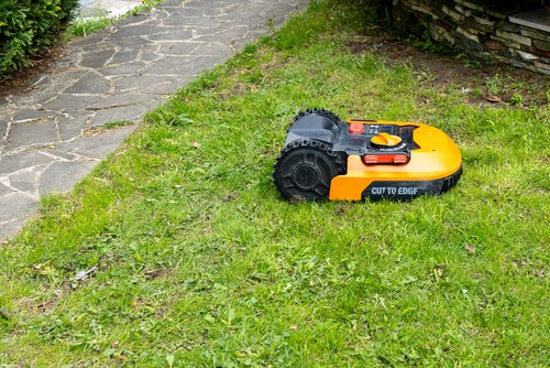 Robot lawn mowers with build in sensors to avoid obsticles