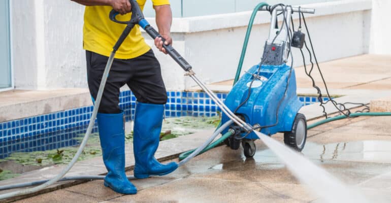 When it comes to choosing the best professional pressure washers for business and professional use, you need a reliable and powerful but versatile machine.