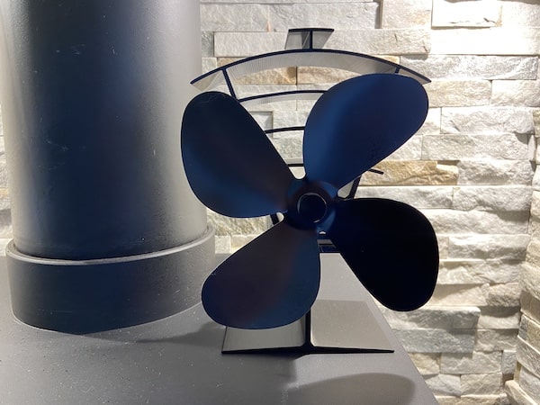 Valiant Premium IV 4-Blade Stove Fan from the front