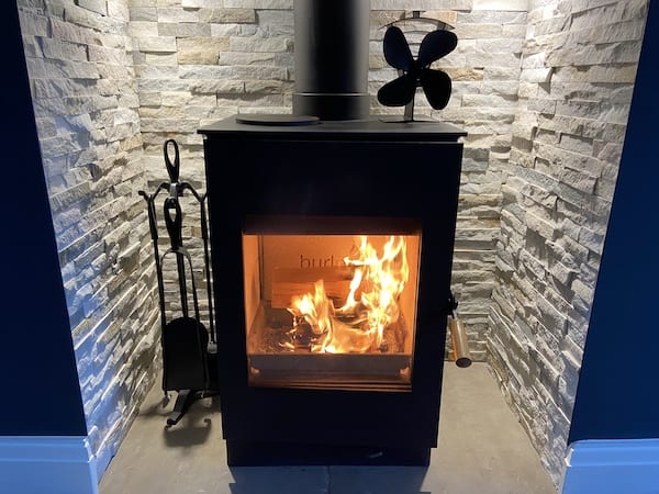 Wood burning to after only 5 or 6 minutes of being set of fire
