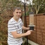 In this guide, I reviewed some of the best pigeon proof bird feeders and test some of the best models including the Tom Chambers Squirrel Stop Seed Feeder.