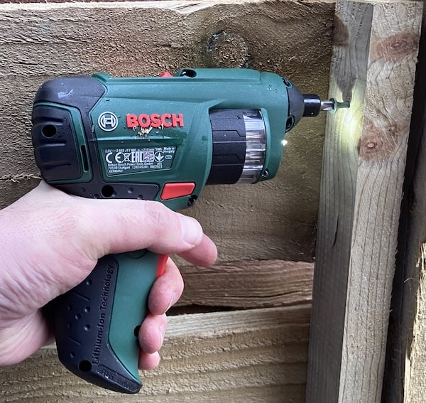 LED light on Bosch PSR Select screwdriver