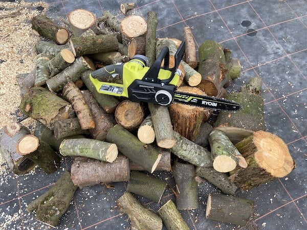 my best pick for the best cordless chainsaw the Ryobi 18v cordless chainsaw