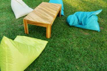 In this guide, I reveal what I think are the best Garden Bean Bag Chairs. They have to be at least water-resistant as well as easy to clean. See top picks