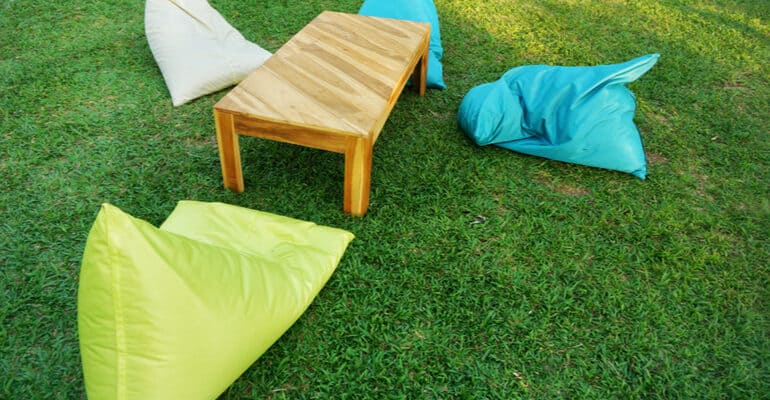 In this guide, I reveal what I think are the best Garden Bean Bag Chairs. They have to be at least water-resistant as well as easy to clean. See top picks