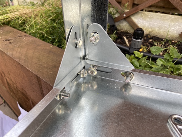 Make sure you only finger tighten all the nuts and bolts until it fully assembled