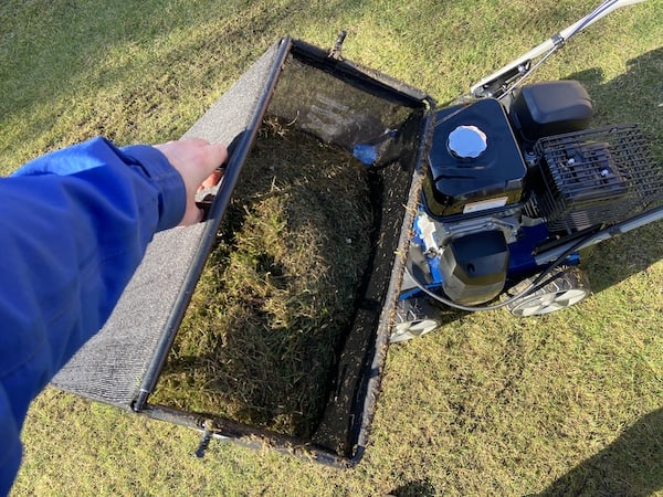 45 litre collection box on Hyundai petrol scarifier