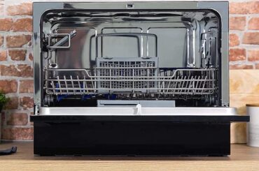 In this guide, I share my thoughts of what are probably the best table top dishwashers currently worth considering, connect to plumbing or fill the water tank