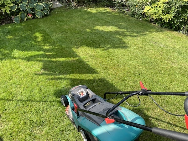 My lawn doesn't show how effect the roller is as its uneven but it can leave distinctive stripes on a level lawn