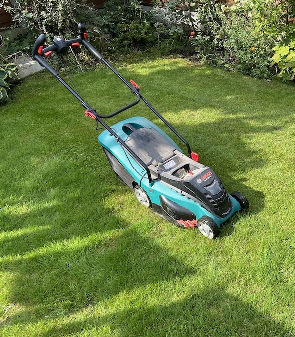 My Bosch Cordless Lawnmower EasyRotak 36-550