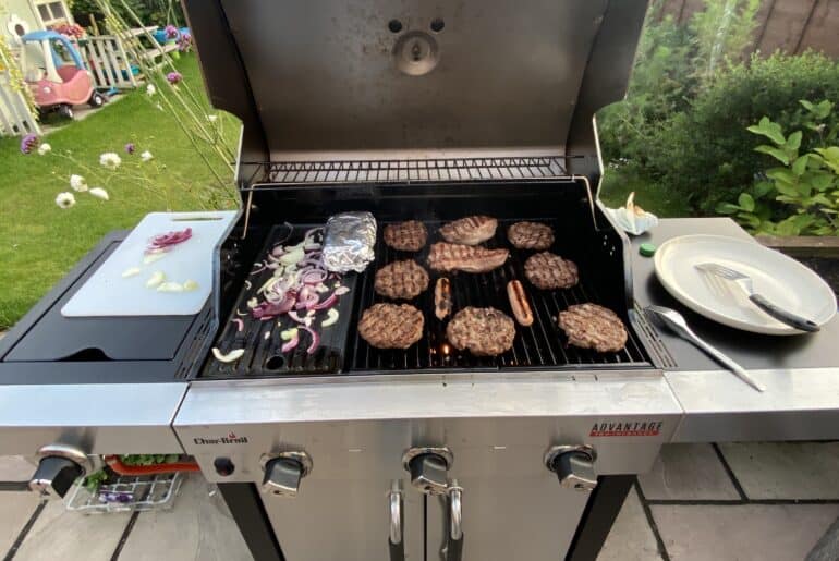 Looking for the best gas BBQ, I've been testing models from Char-broil, Royal Gourmet, CosmoGrill, Fire Mountain and Charles Bentley. See which came out on top