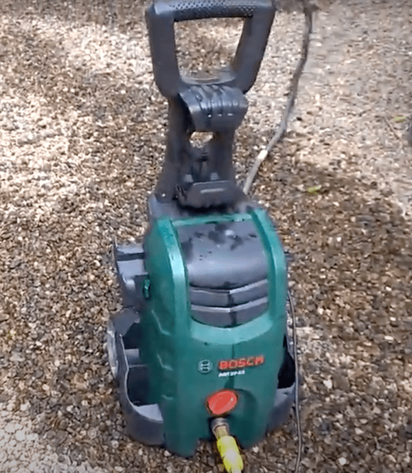 Bosch AQT 37-13 pressure washer being tested
