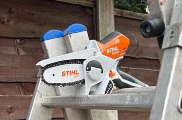 Best mini chainsaws tested and review including the STIHL GTA 26 mini chainsaw and teh Greenworks 24V Mini Chainsaw