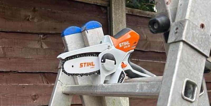 Best mini chainsaws tested and review including the STIHL GTA 26 mini chainsaw and teh Greenworks 24V Mini Chainsaw