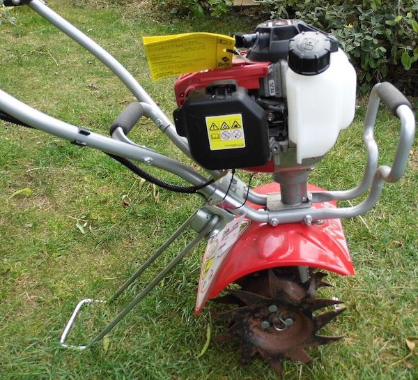 Super reliable 4-stroke 25cc Honda engine