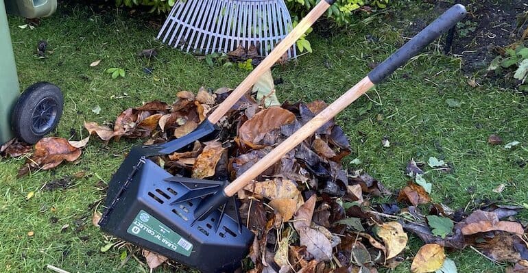 Best leaf grabber for collecting leaves quickly and effectively